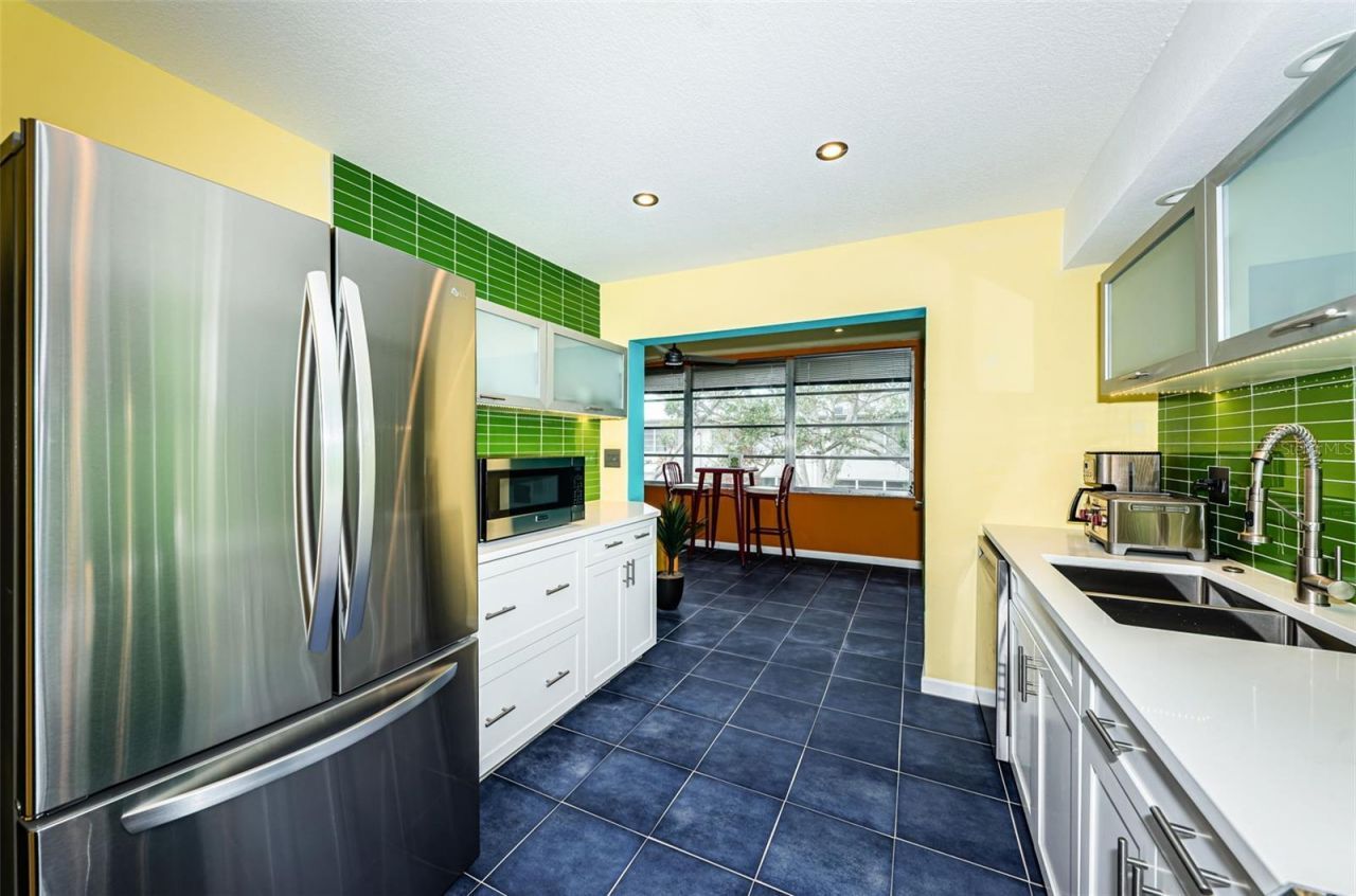 5880 38th Avenue N, Unit 309, Saint Petersburg, FL 33710 Photo