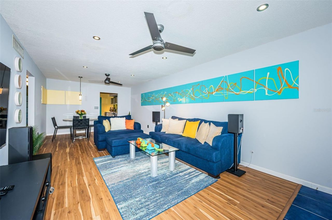 5880 38th Avenue N, Unit 309, Saint Petersburg, FL 33710 Photo