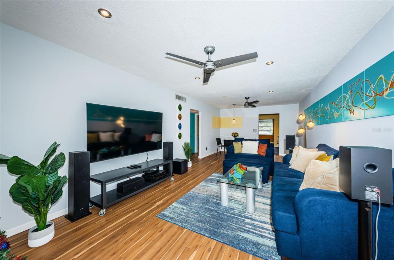 5880 38th Avenue N, Unit 309, Saint Petersburg, FL 33710 Photo