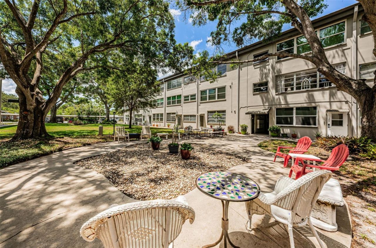 5880 38th Avenue N, Unit 309, Saint Petersburg, FL 33710 Photo