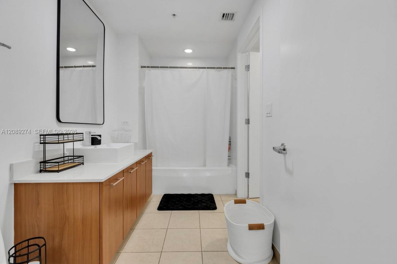 3301 NE 1st Ave, Unit H1510, Miami, FL 33137 Photo