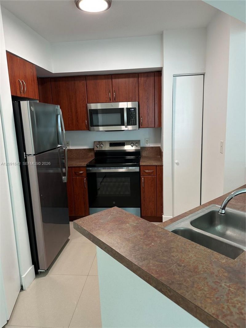 9201 Collins Ave , Unit 524, Surfside, FL 33154 Photo