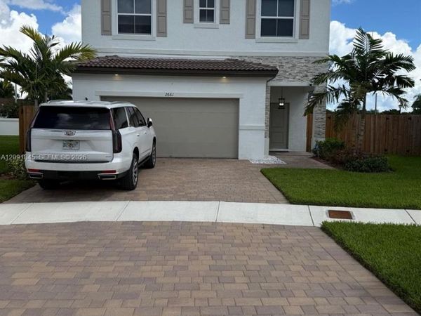 2661 SE 24th Ct , Homestead, FL 33035