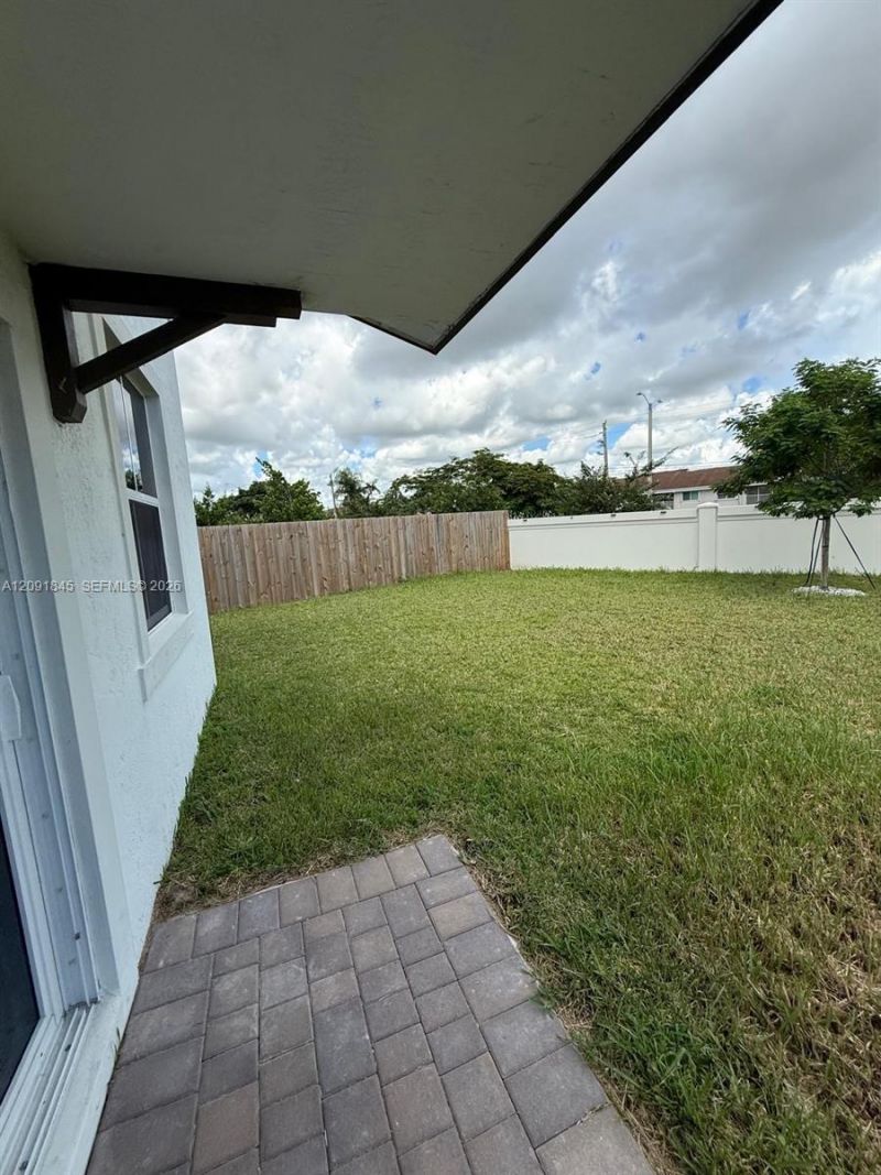 2661 SE 24th Ct , Homestead, FL 33035 Photo