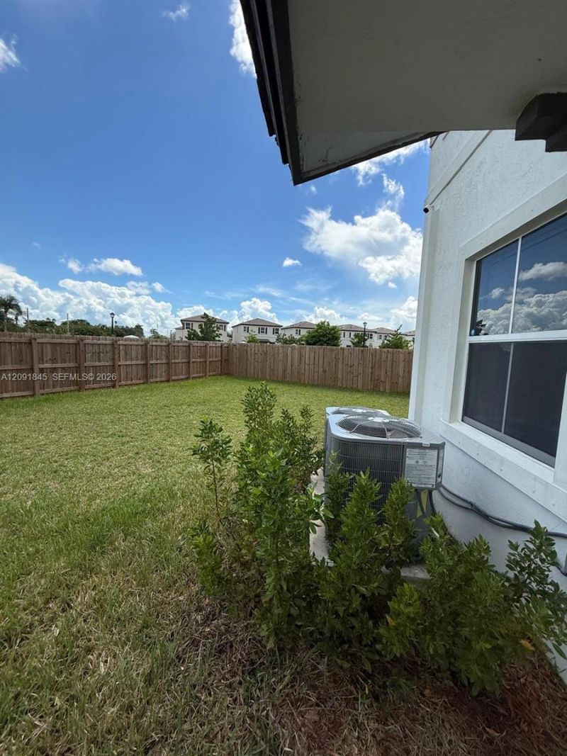 2661 SE 24th Ct , Homestead, FL 33035 Photo