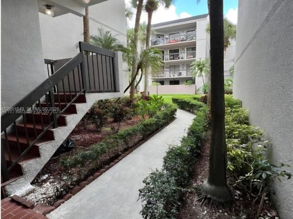 8810 SW 132nd Pl , Unit 103DN, Miami, FL 33186