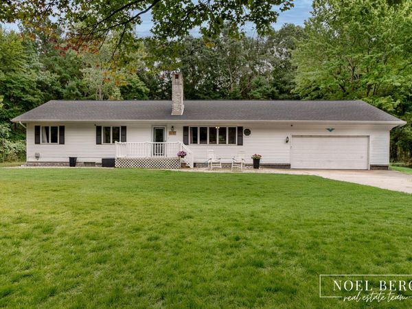 4737 W Giles Road, Muskegon, MI 49445