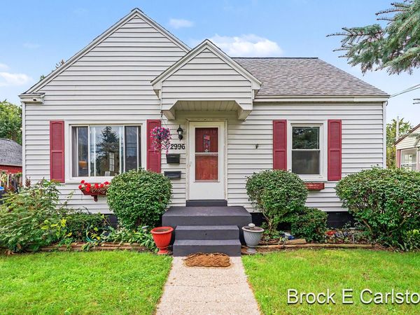2996 Roosevelt Road, Roosevelt Park, MI 49441