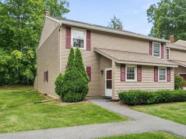 175 Kennedy Drive, Unit 1, South Burlington, VT 05403