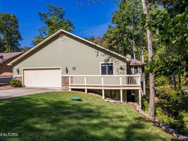 193 Meadowview Drive, Crossville, TN 38558