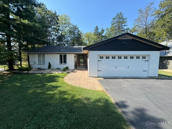 6 Comanche Drive, Sardinia, OH 45171