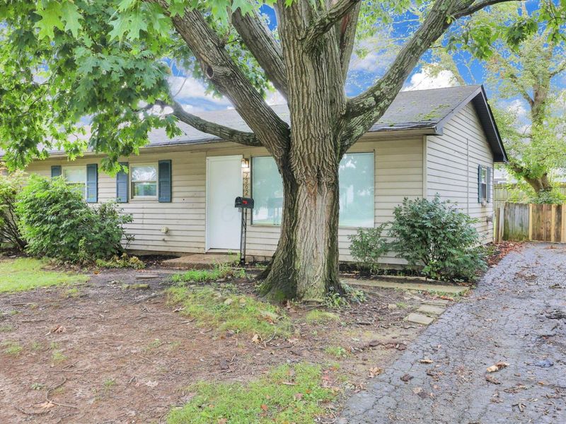 7362 Lebanon Avenue , Reynoldsburg, OH 43068 Photo 2
