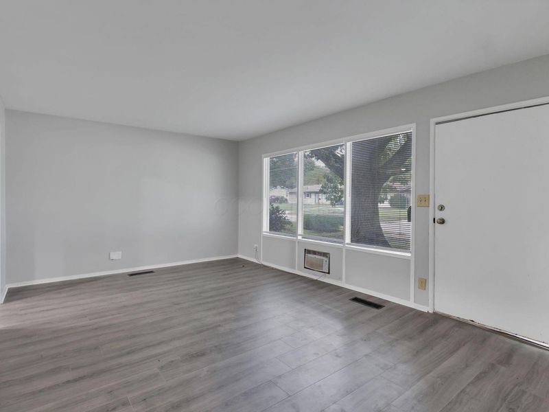 7362 Lebanon Avenue , Reynoldsburg, OH 43068 Photo 8
