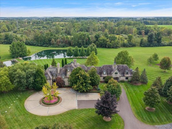 5333 Pleasant Lake Road , Lodi Township, Mi 48103