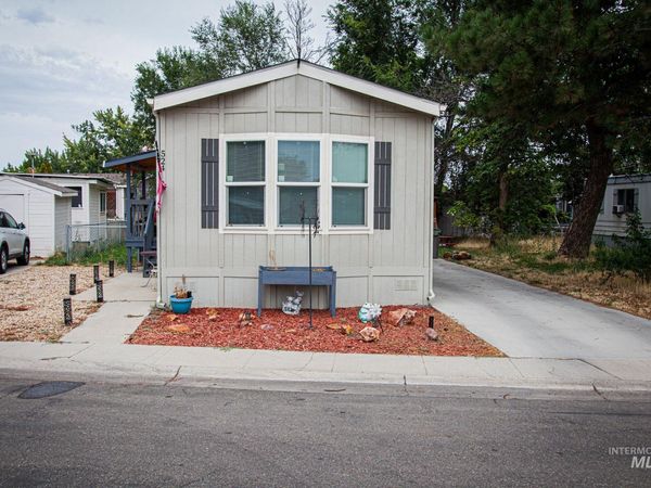 524 N Meadowland Circle, Boise, ID 83713