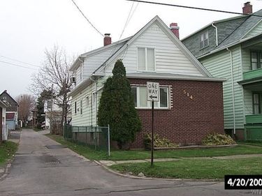 1702 Niagara Street , Niagara Falls, NY 14303