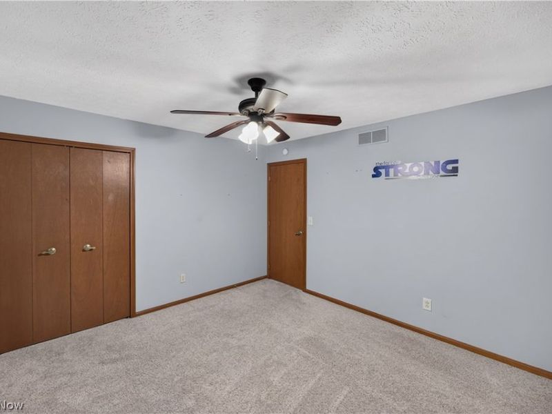 8307 Old Post Road, Olmsted Falls, OH 44138 Photo 27