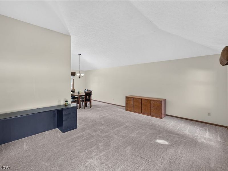 8307 Old Post Road, Olmsted Falls, OH 44138 Photo 5