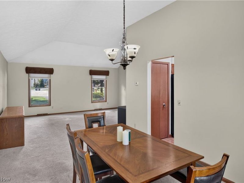 8307 Old Post Road, Olmsted Falls, OH 44138 Photo 8