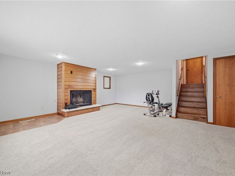 4727 Greenbriar Square NE, Canton, OH 44714 Photo 25