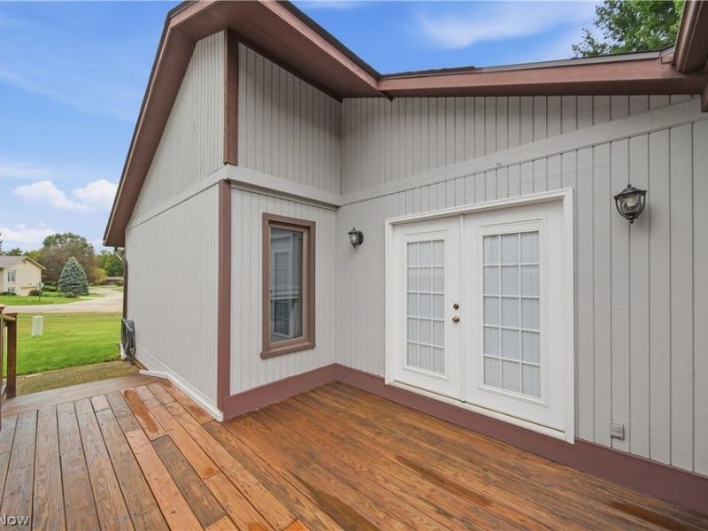 4727 Greenbriar Square NE, Canton, OH 44714 Photo 4