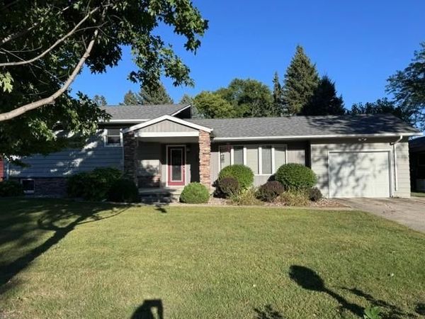 308 Linda Lane, Montevideo, MN 56265