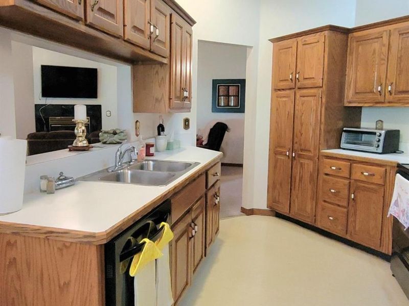813 Elizabeth Drive, Huron, OH 44839 Photo 15