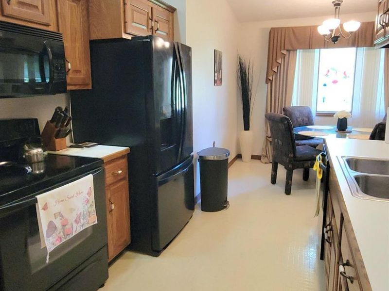 813 Elizabeth Drive, Huron, OH 44839 Photo 16