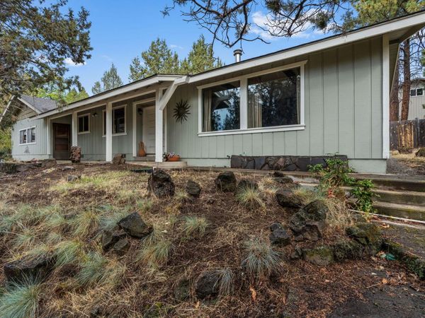 61180 Tapadera Street, Bend, OR 97702