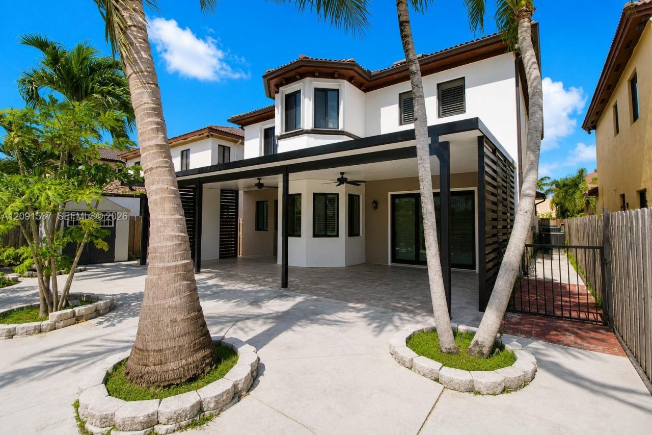 22673 SW 105th Ave, Miami, FL 33190 Photo