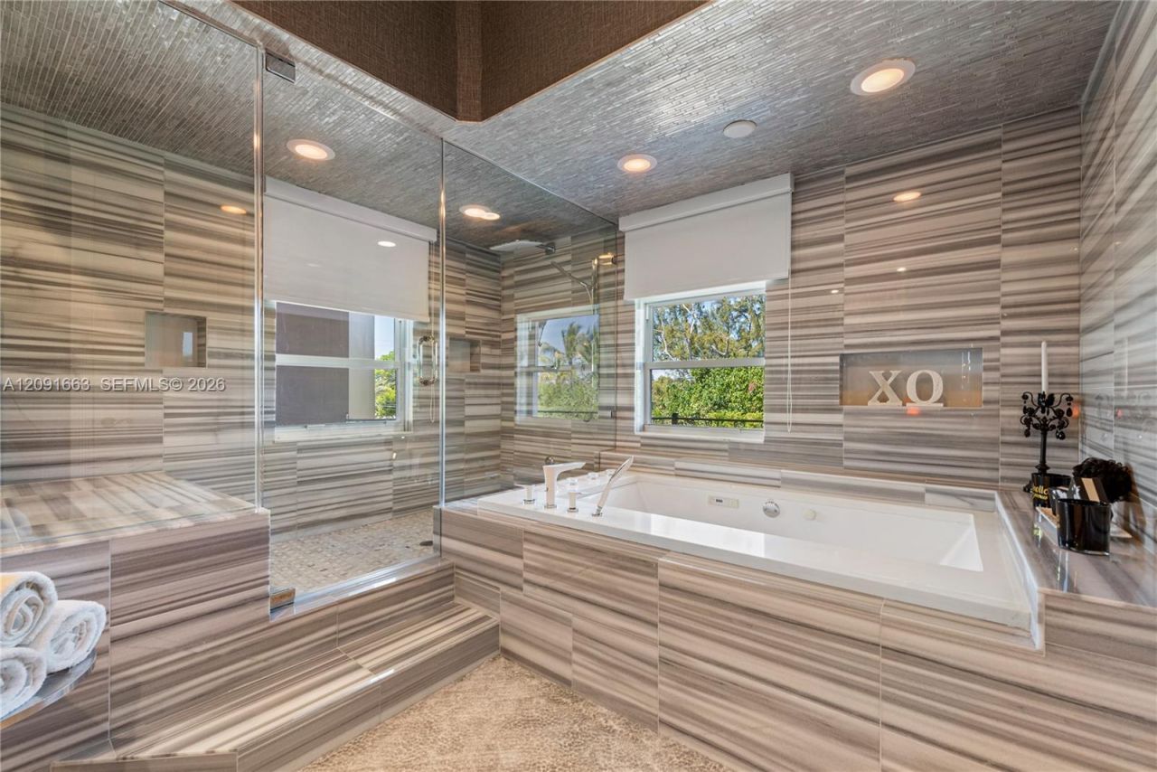 82719 Old Hwy, Islamorada, FL 33036 Photo