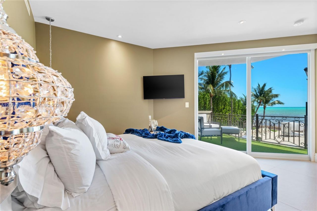 82719 Old Hwy, Islamorada, FL 33036 Photo