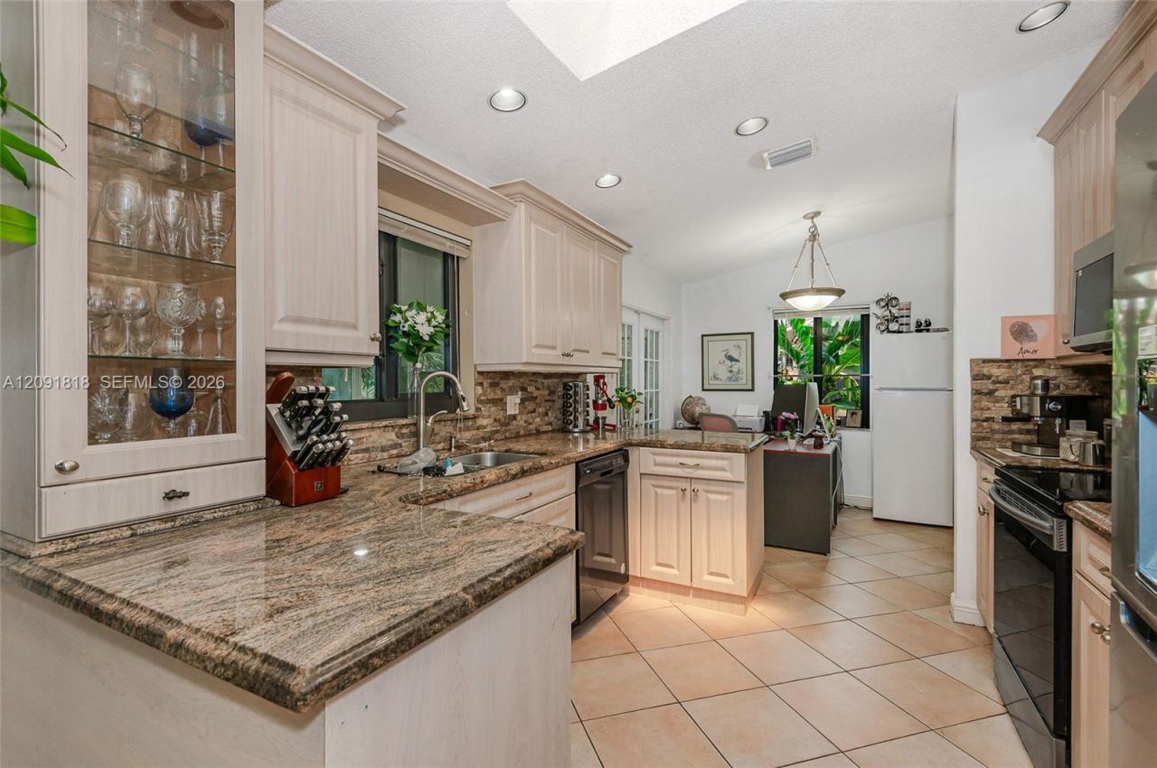 7609 Sunflower Dr, Margate, FL 33063 Photo