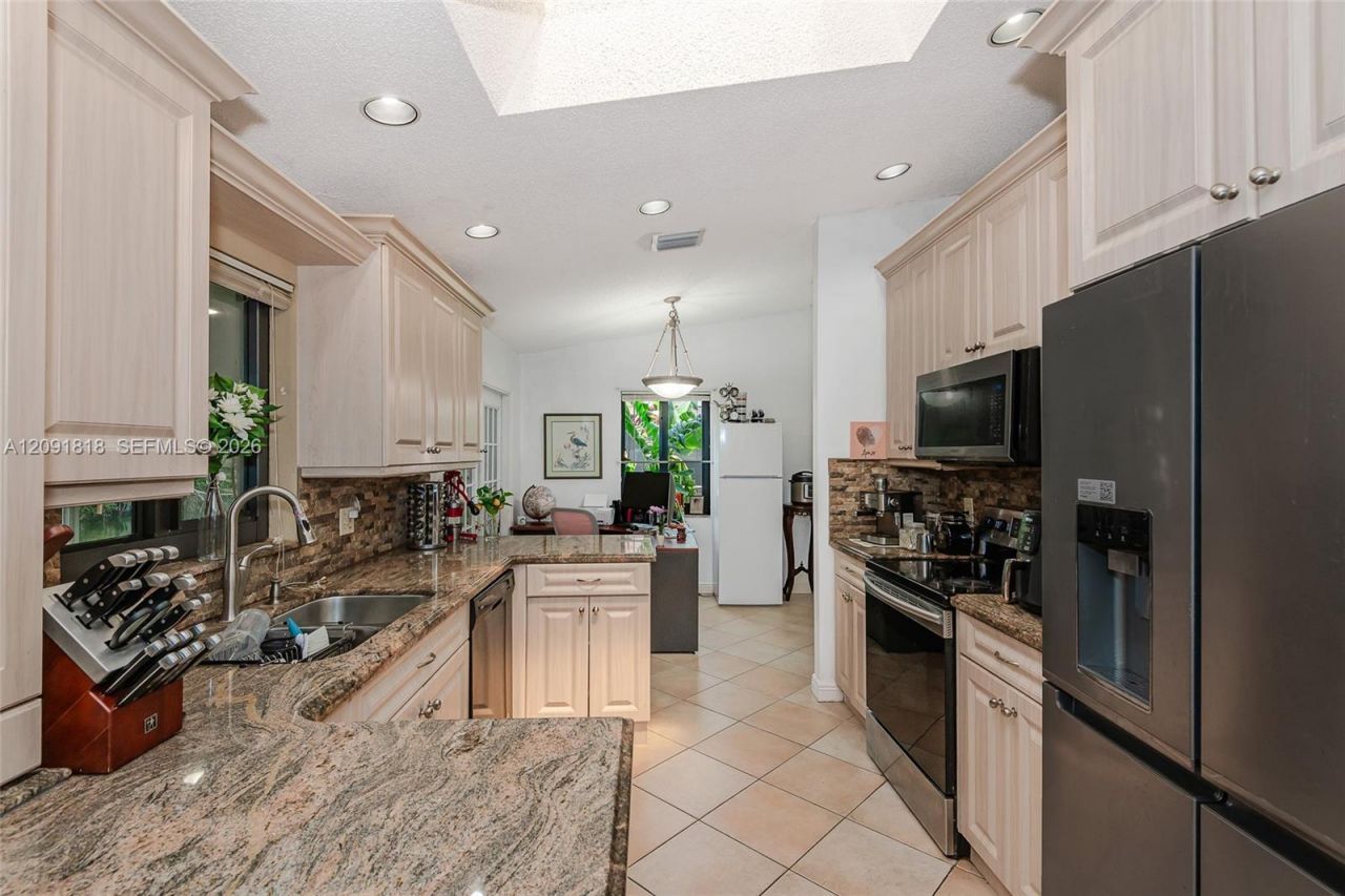 7609 Sunflower Dr, Margate, FL 33063 Photo
