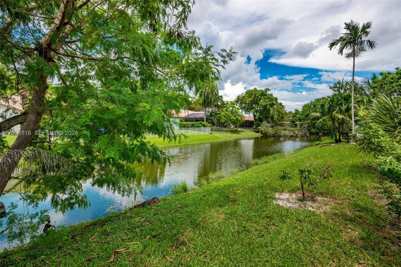 7609 Sunflower Dr, Margate, FL 33063 Photo