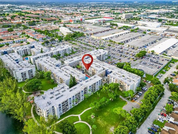 10000 NW 80th Ct , Unit 2247, Hialeah Gardens, FL 33016