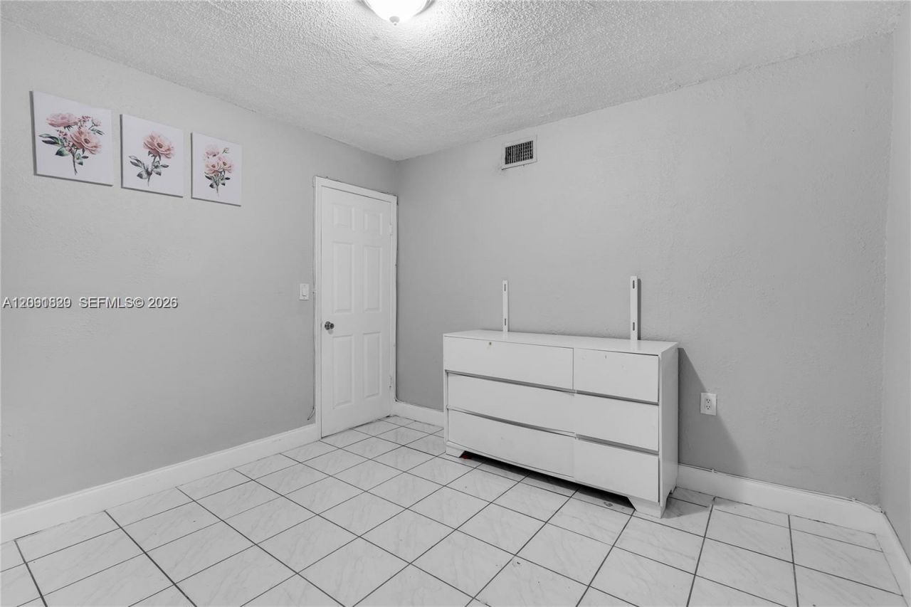 10000 NW 80th Ct , Unit 2247, Hialeah Gardens, FL 33016 Photo
