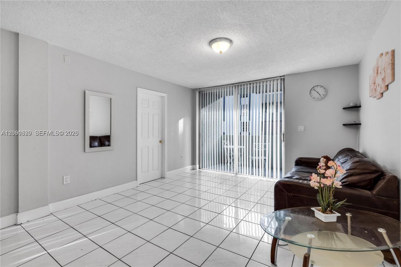 10000 NW 80th Ct , Unit 2247, Hialeah Gardens, FL 33016 Photo