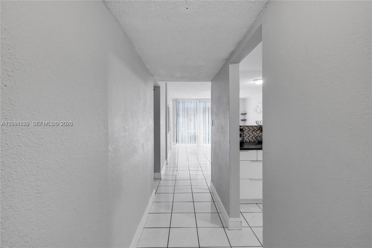 10000 NW 80th Ct , Unit 2247, Hialeah Gardens, FL 33016 Photo