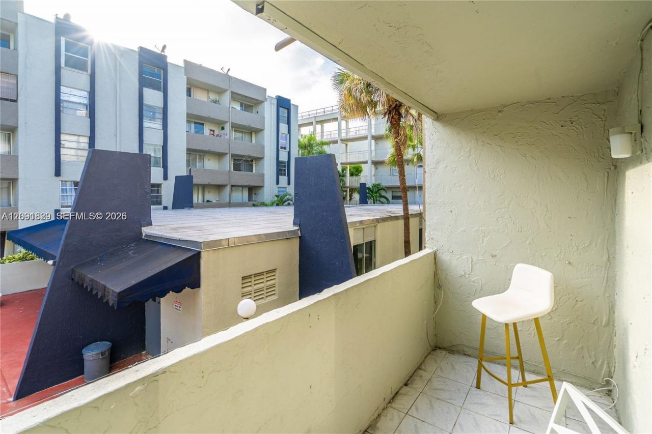 10000 NW 80th Ct , Unit 2247, Hialeah Gardens, FL 33016 Photo