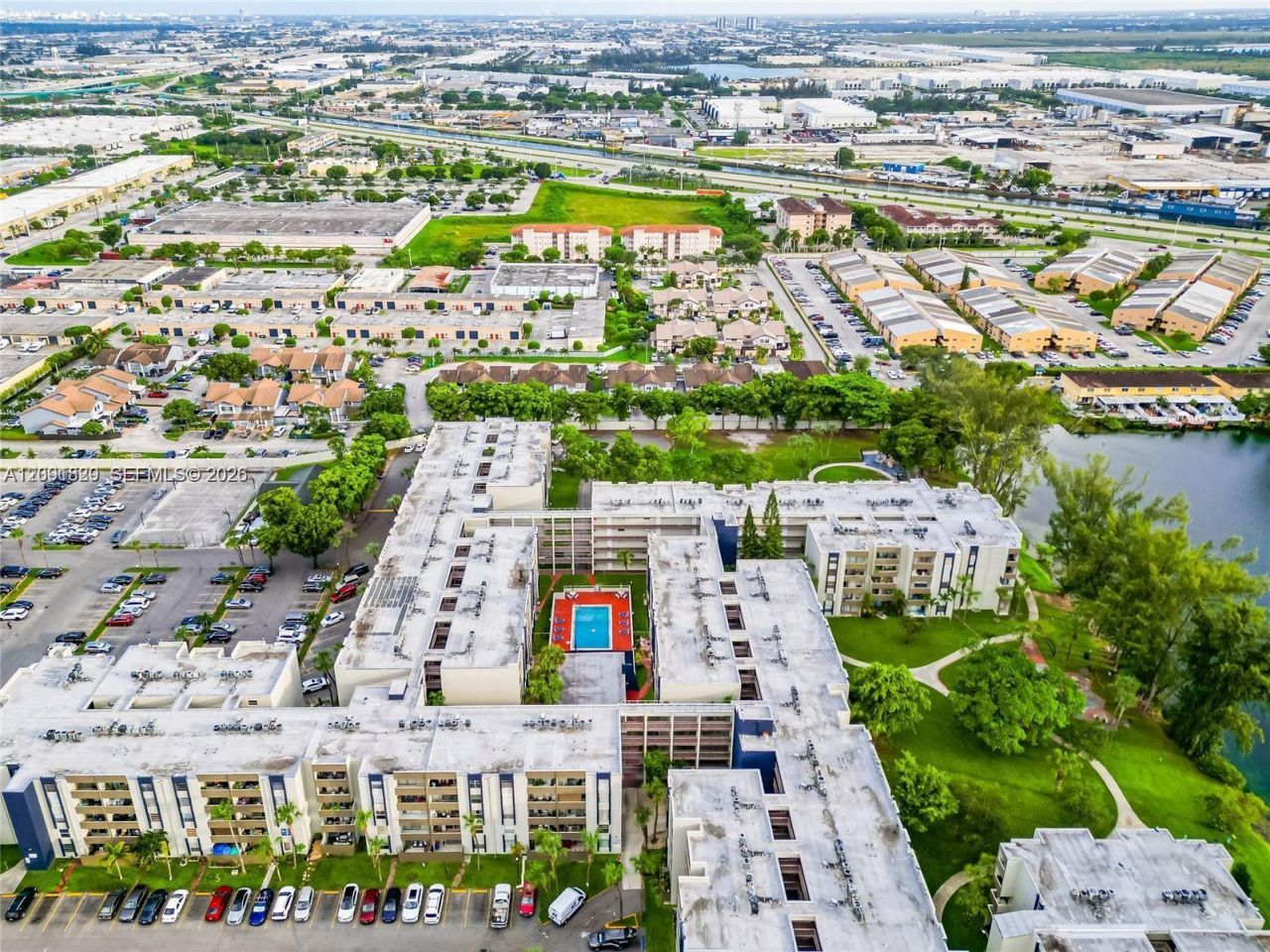 10000 NW 80th Ct , Unit 2247, Hialeah Gardens, FL 33016 Photo