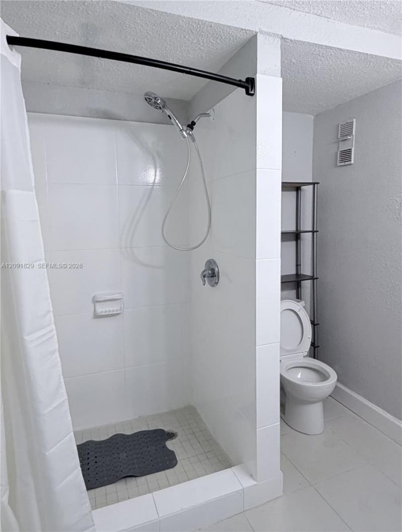 10000 NW 80th Ct , Unit 2247, Hialeah Gardens, FL 33016 Photo