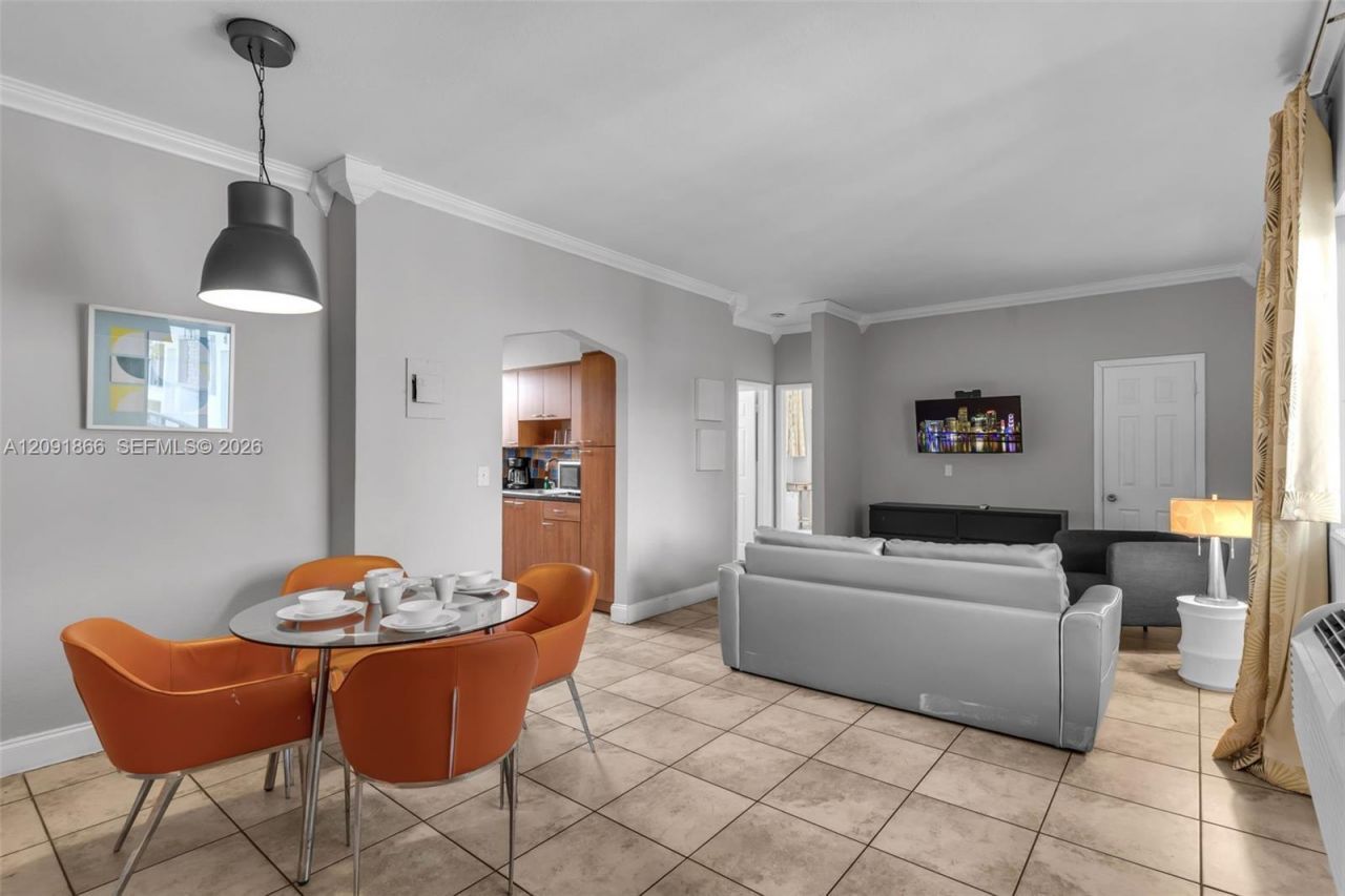 8100 Harding Ave , Unit 509, Miami Beach, FL 33141 Photo