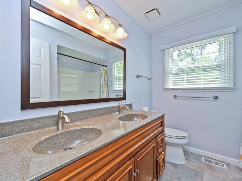 7463 Kingston Hill Court, Anderson Township, OH 45255 Photo 37