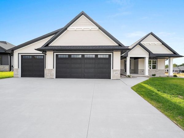 4438 NATURE, Howard, WI 54313