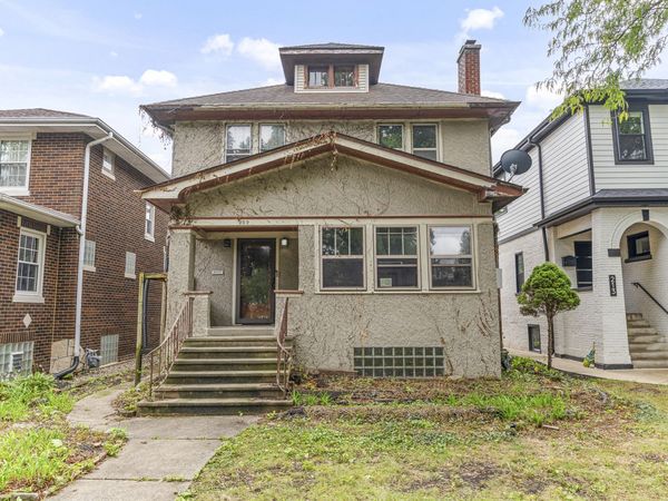 209 Le Moyne Parkway , Oak Park, IL 60302