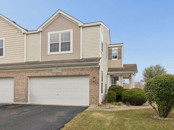 25239 S Colligan Street , Manhattan, IL 60442