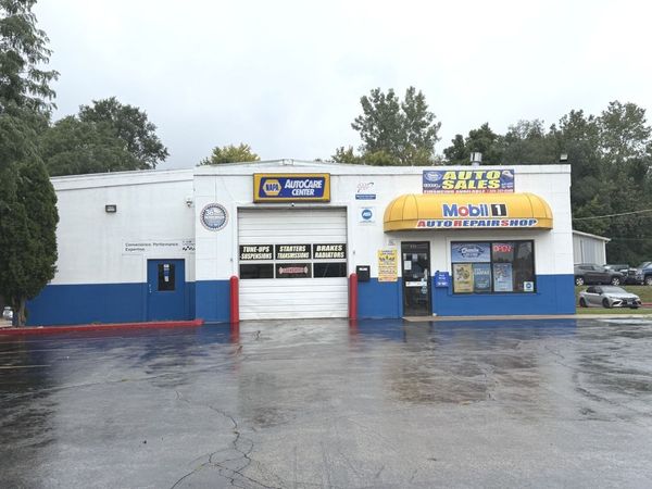824 E Chicago Street , Elgin, IL 60120