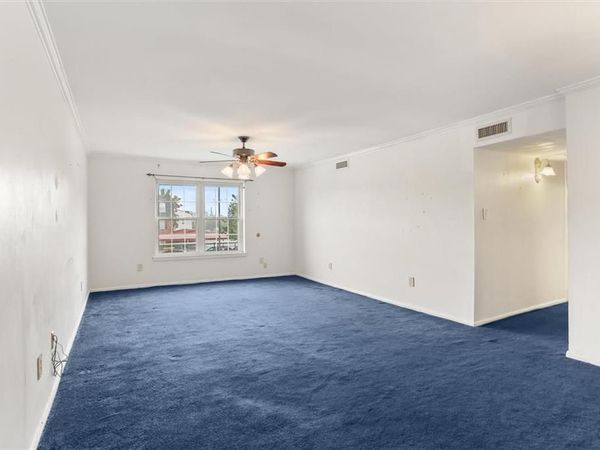 2732 WHITNEY Place , Unit 203, Metairie, LA 70002