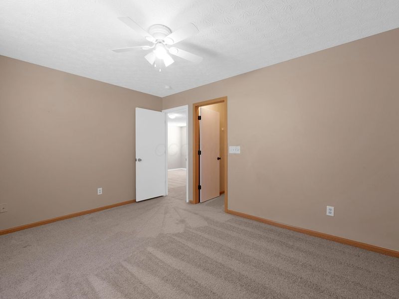 5814 Lonerise Lane , Hilliard, OH 43026 Photo 11